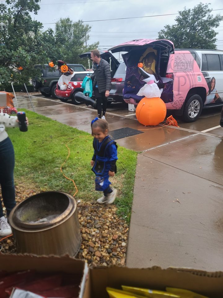 Rain or Shine! Trunk or Treat and Kafe Maya Cuisine, Paramount Real