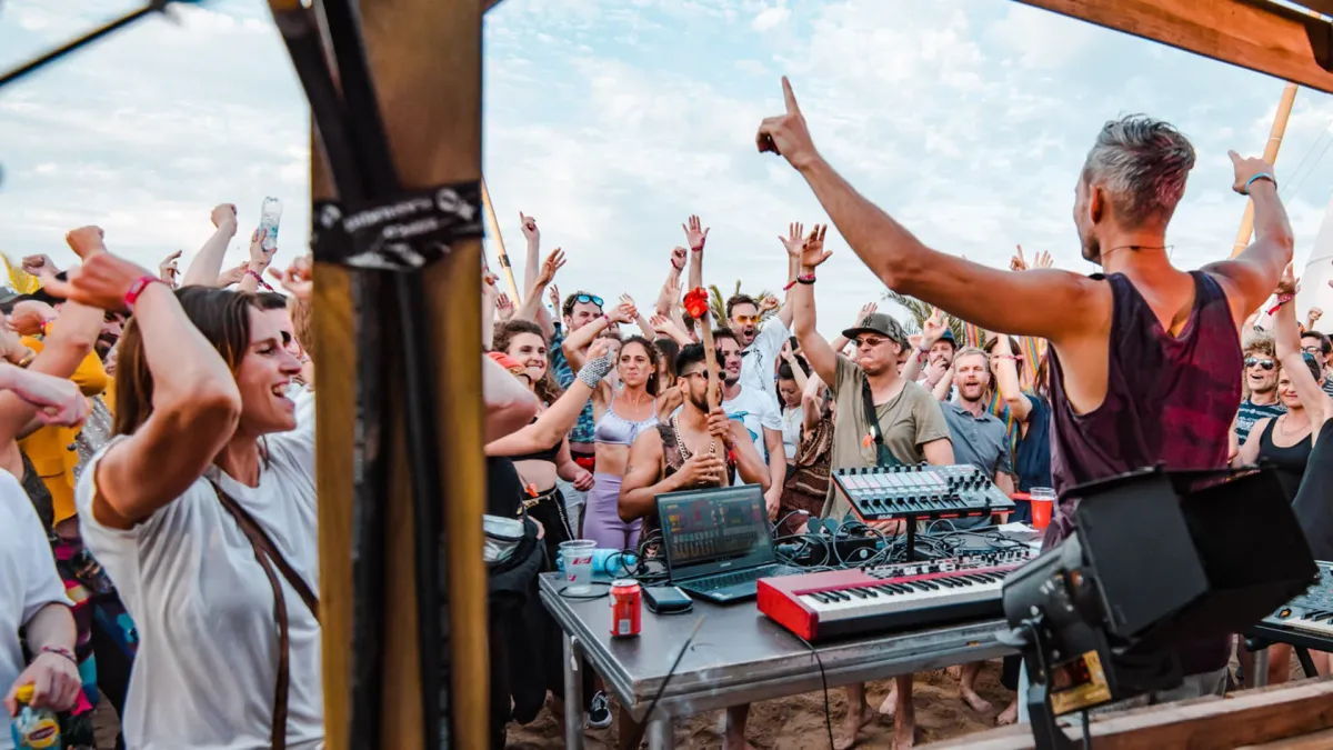 Lövestad, Fiona Kraft, Rose Ringed, Helsloot, Estiva in Amsterdam, 1 January | Event in Amsterdam | AllEvents