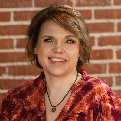 Kristen Bruton, LMT logo