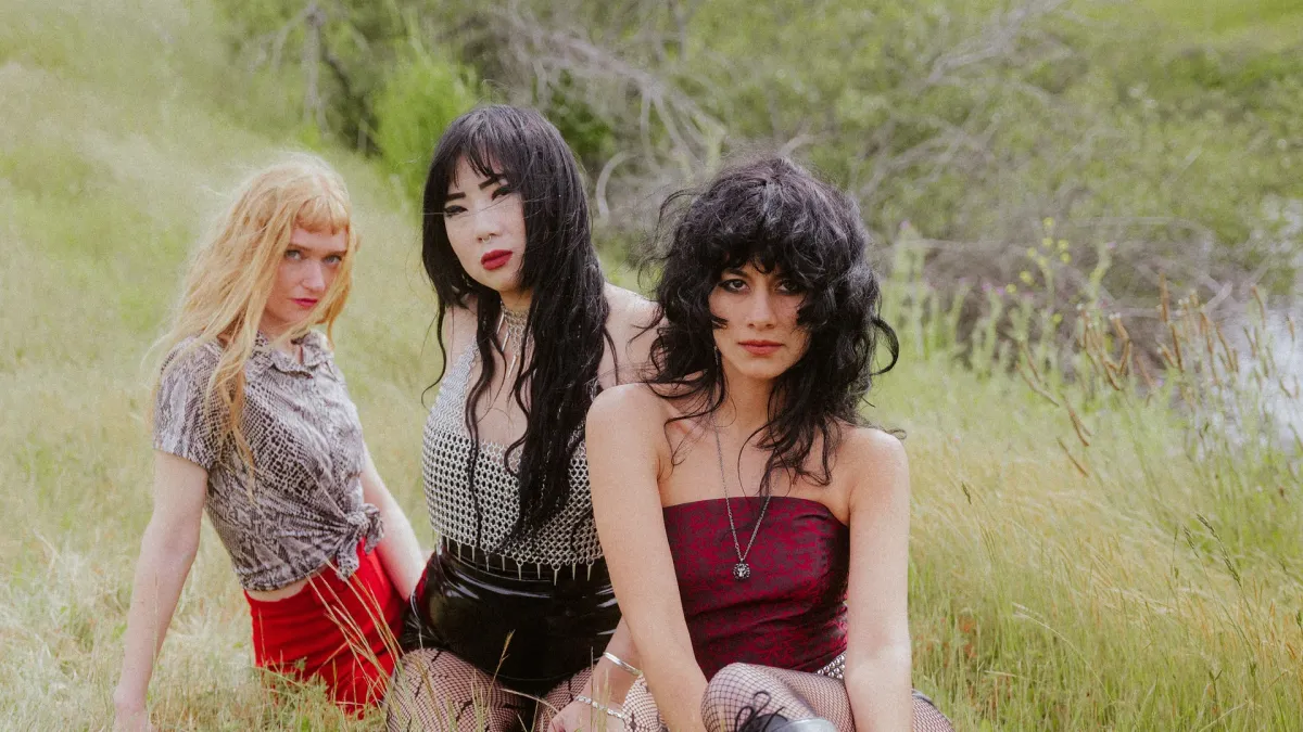 L.A. WITCH, The Buttertones in PARIS, 17 September | Event in Paris | AllEvents