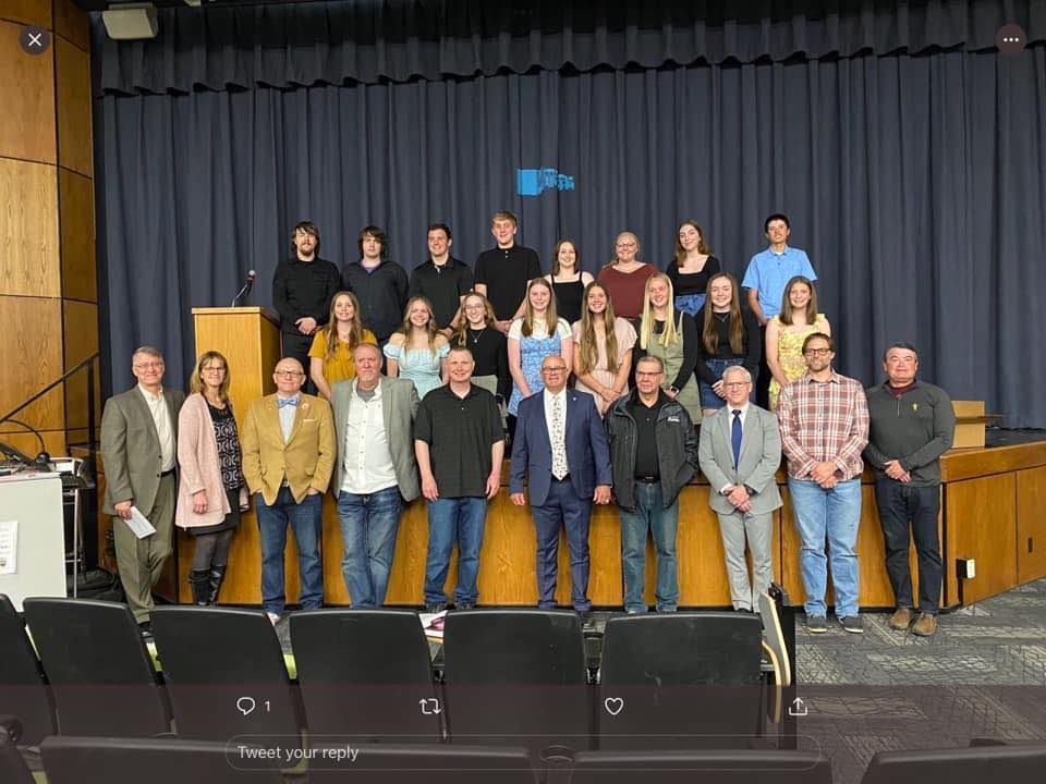 Leo guest speaker at Ramsay 8th grade graduation, Ramsay, Butte