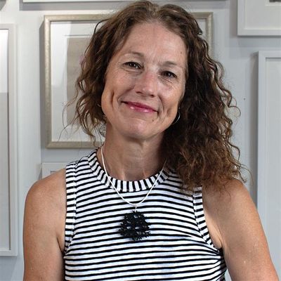 Saltwater Studio Newport logo