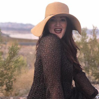 Tabitha Nieto, C.ht logo