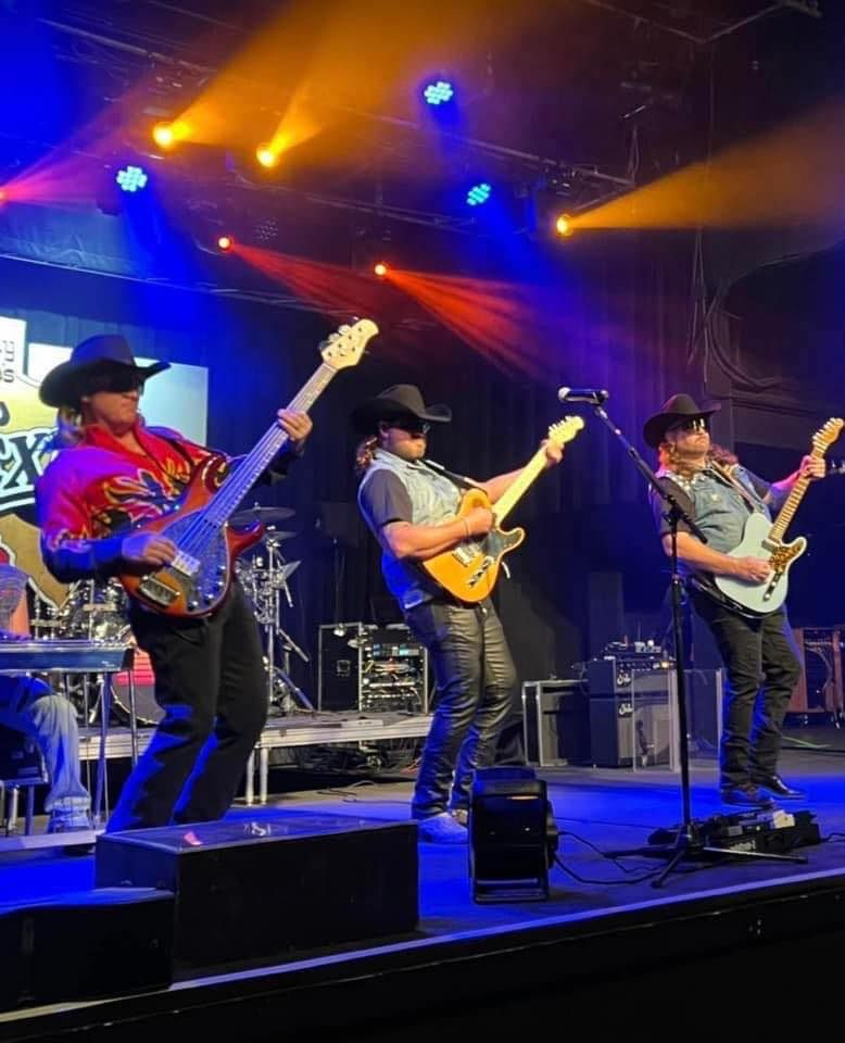 Neon Prophets MULE BARN, Mule Barn Sports Bar & Grill, Justin