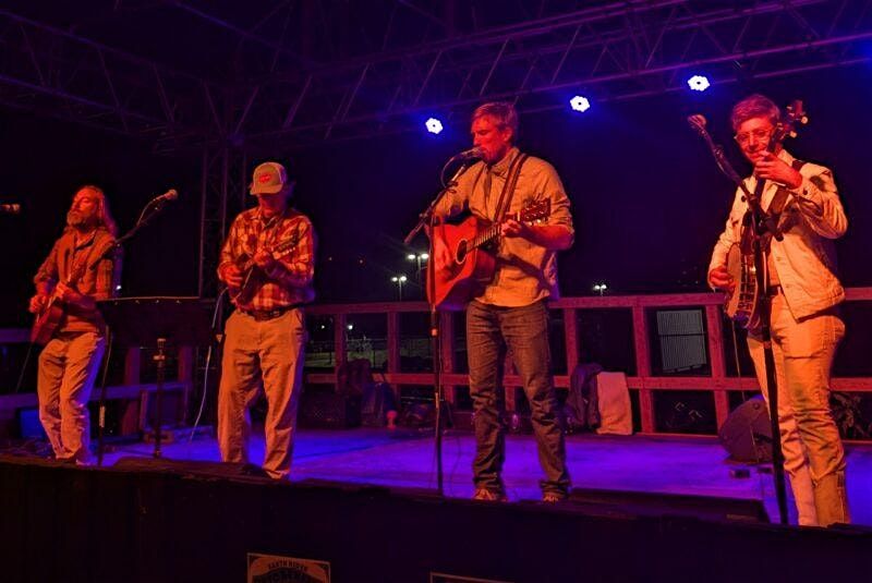 Lake Effect String Band + Roadside Lupines | Holiday Show, 13 December | Event in Superior | AllEvents