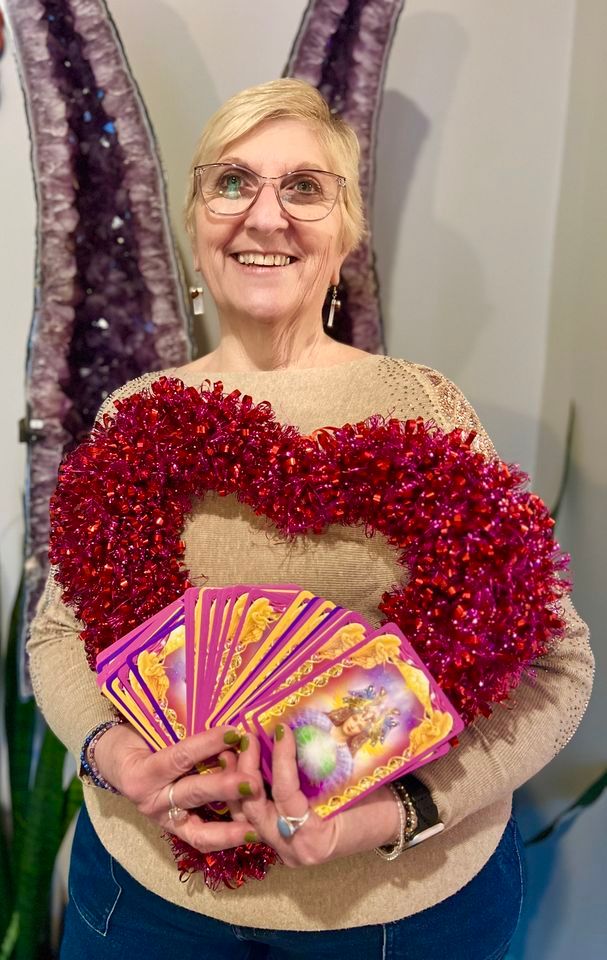 Romance Angel Readings w Lisa , Crystal Garden Metaphysical & Salt Cave