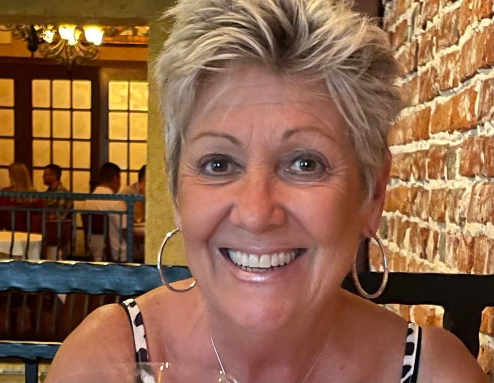 Viki Dees Happy Hour, Freddies Beach Bar Rehoboth Beach, 12 January