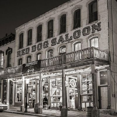 Red Dog Saloon