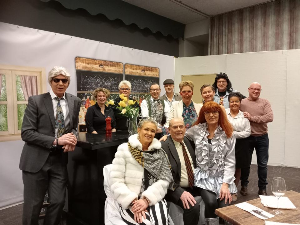 Jan De Groot De Vecht Toneelvoorstelling Kiekn en Luustern / Zaal de Groot de Vecht