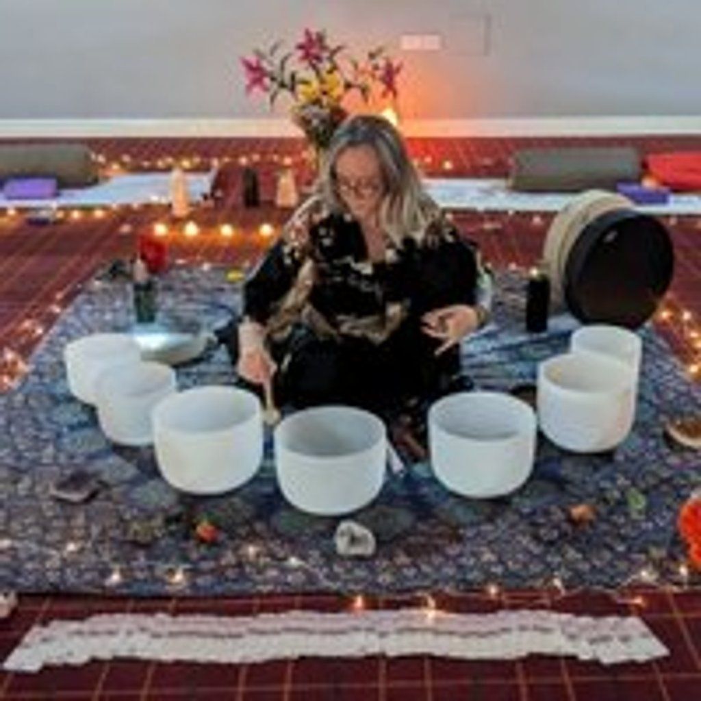Sound Bath with Flomosa Healing, 23 May | Event in Leigh | AllEvents