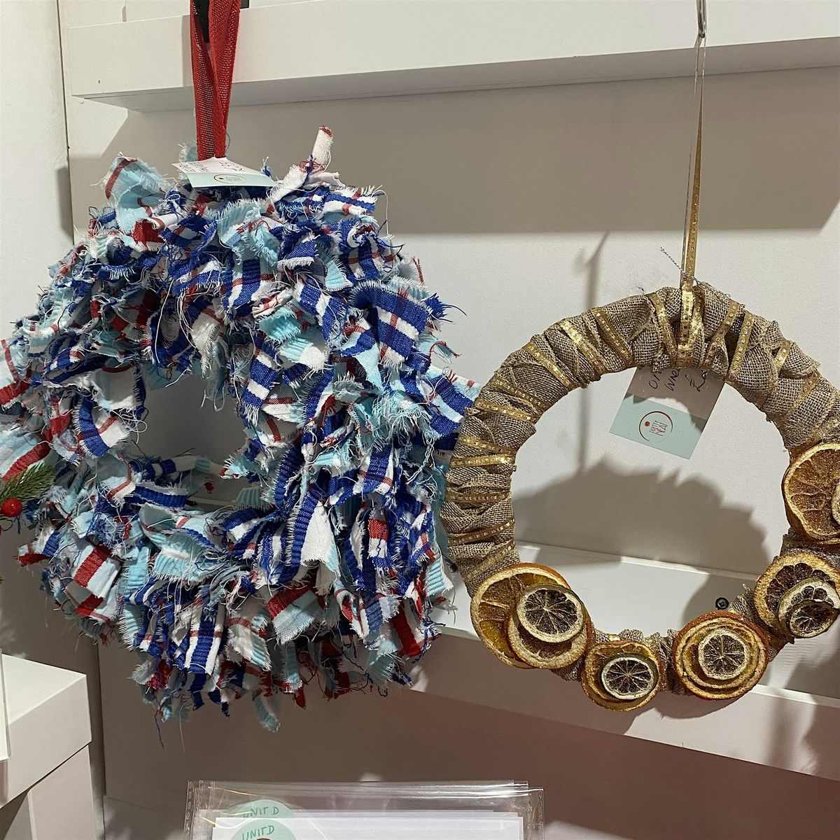Christmas Fabric and Burlap Wreath Creative Workshop, 11 December | Event in Brighton | AllEvents