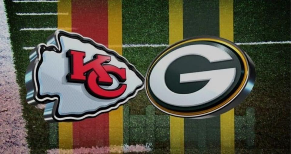 PACKER VS CHIEFS, PAT'S OAK MANOR, South Milwaukee, December 3 2023 ...