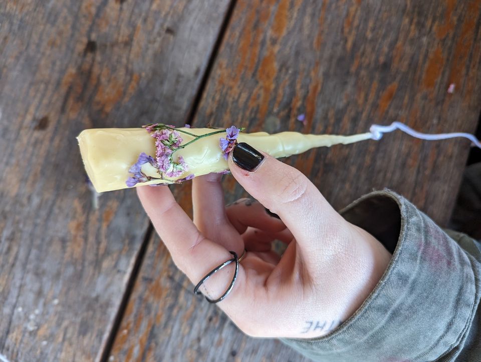 Bees Wax Candle Dipping & Rolling , Sticky Tips Bees, Port