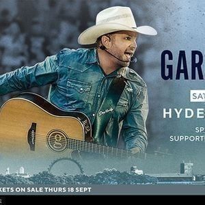 Parking LCD Soundsystem (18+)