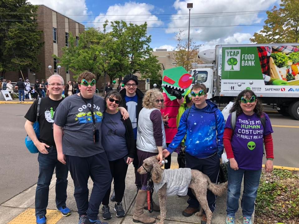 Club EMU at the UFO Festival Parade, McMinnville Oregon, 20 May 2025
