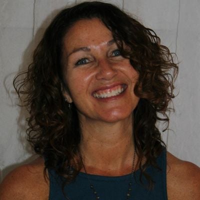 kim bradle, ryt  jaya yoga, llc logo