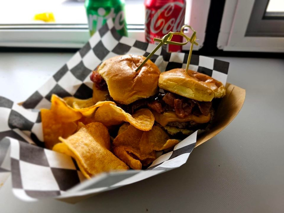 Salt and Pepper Food Truck, Fainting Goat Brewing Company, Benson