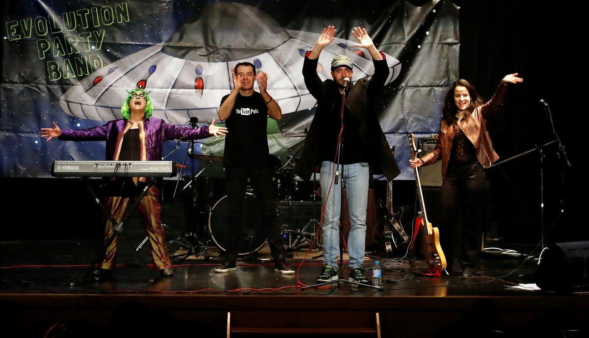 2-ESPECTACULO MUSICAL FAMILIAR: EVOLUTION PARTY BAND, 21 December | Event in Madrid | AllEvents