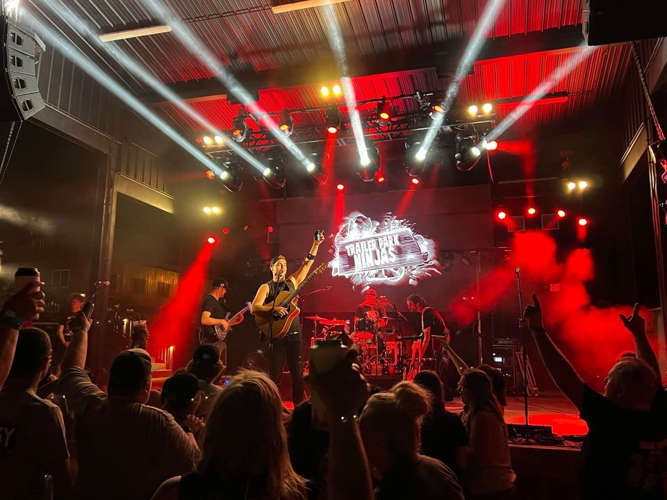 Sportsterz Bar & Grill, Sportsterz Bar and Grill, Genevaonthelake