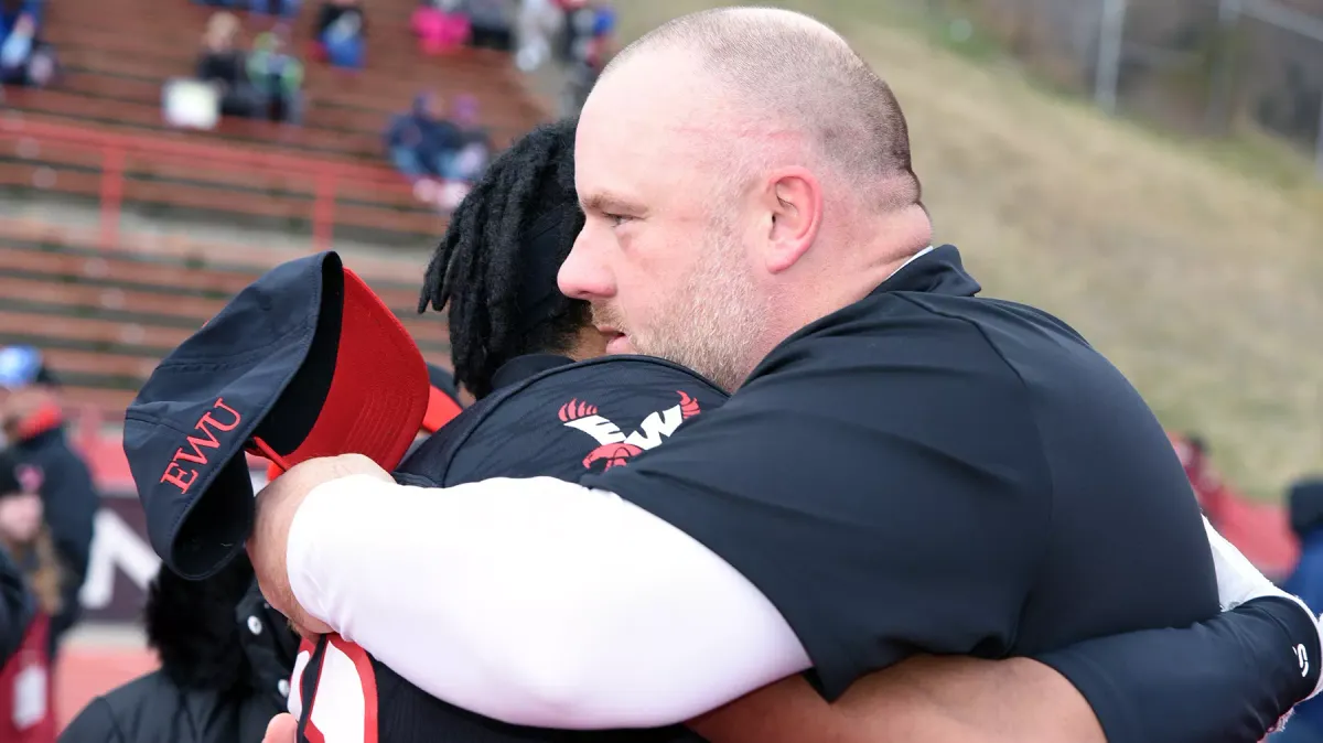 FCS Playoffs Quarterfinals: #11 South Dakota at #3 Montana, 13 December | Event in Missoula | AllEvents