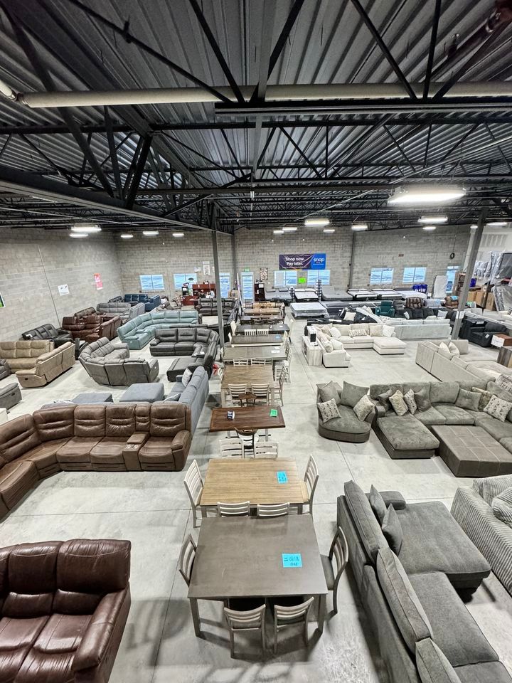 3 HOUR SECTIONAL CLEARANCE EVENT , BoxDrop Logan Mattress & Furniture