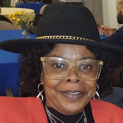 Stephanie Booker logo