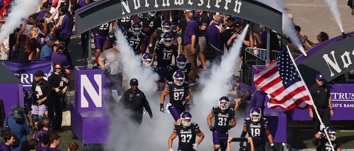 Oregon Ducks at Northwestern Wildcats Football at Northwestern Medicine Field at Martin Stadium, 13 September