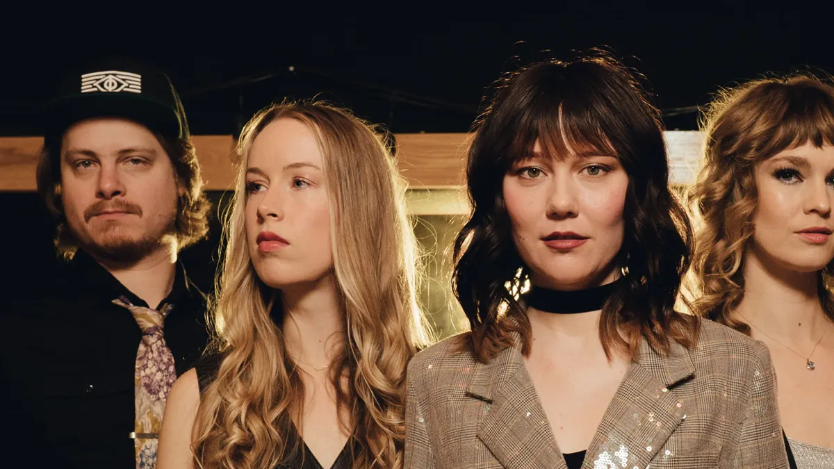 Molly Tuttle, Birdtalker in Columbus, 22 November | Event in Columbus | AllEvents