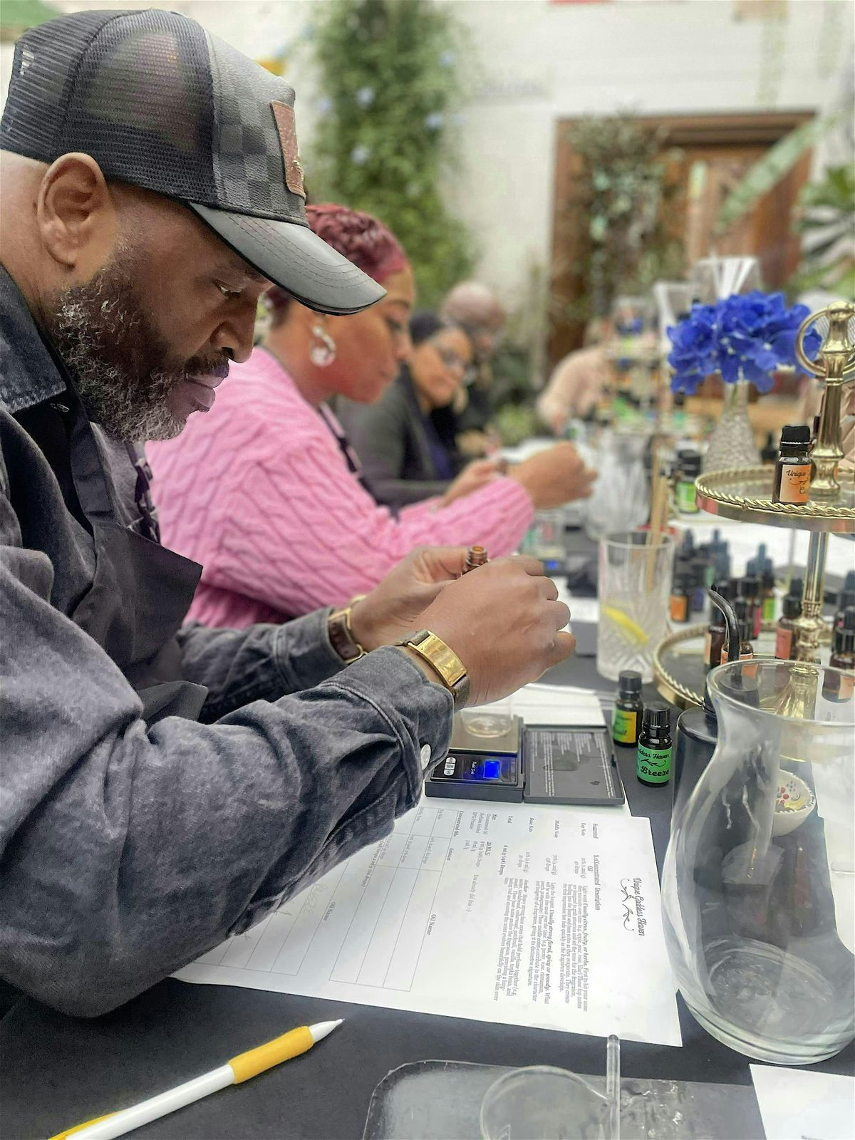 Sip & Smell: A Perfume Making Experience, 18 December | Event in Cincinnati | AllEvents