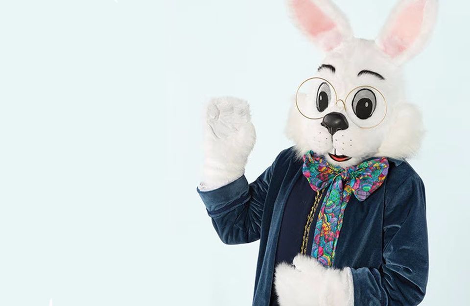 The Easter Bunny is coming!, Mr. Gatti's Pizza (Midland, TX), April 7