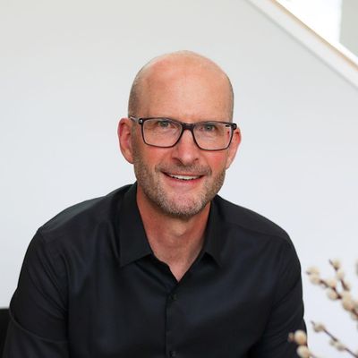 Jim Shopland Coaching logo