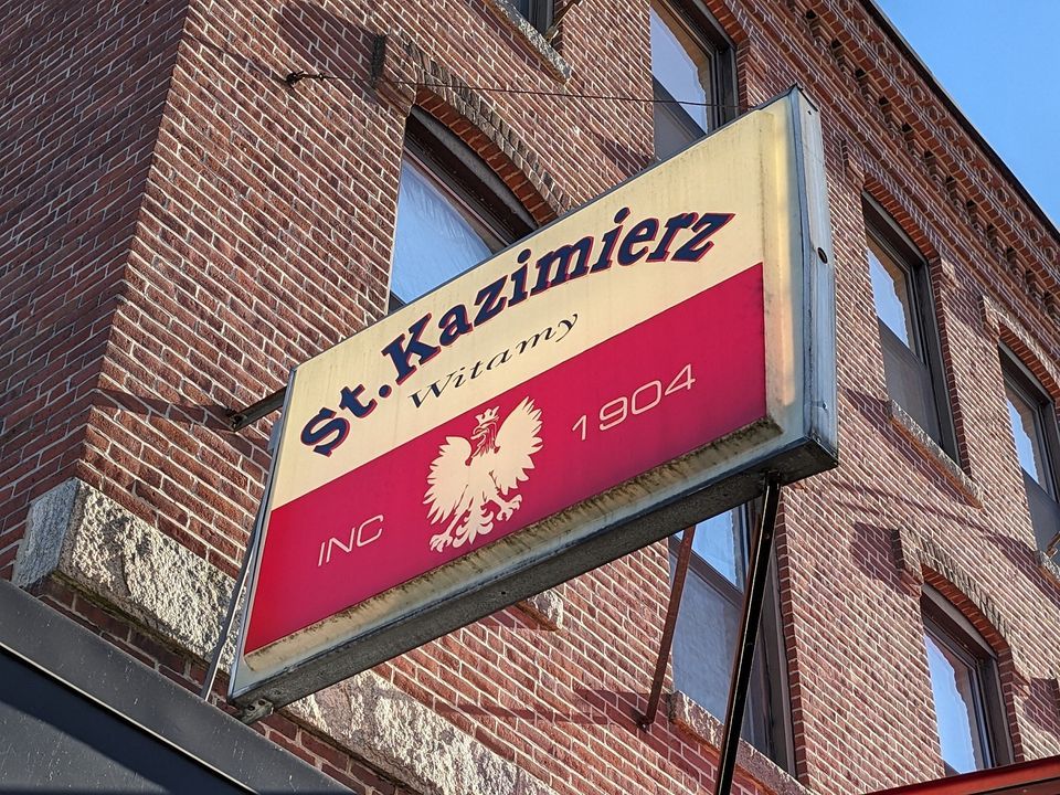 Nice and Easy Walk Food, Farms, and Factories Polish Clubs, 2 Avenue