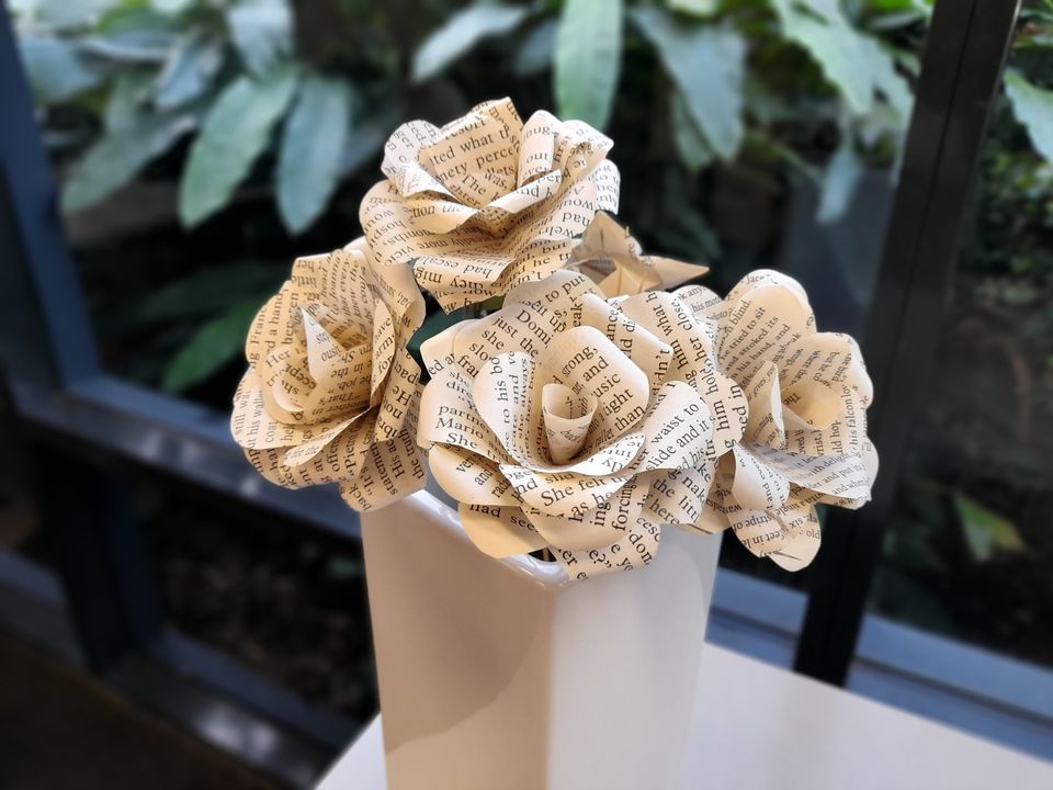 Create and connect: Book bouquet sculptures, Capalaba Library, 1 March ...