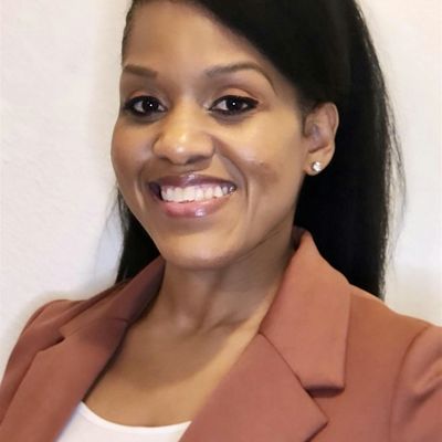 Christina Sanders logo