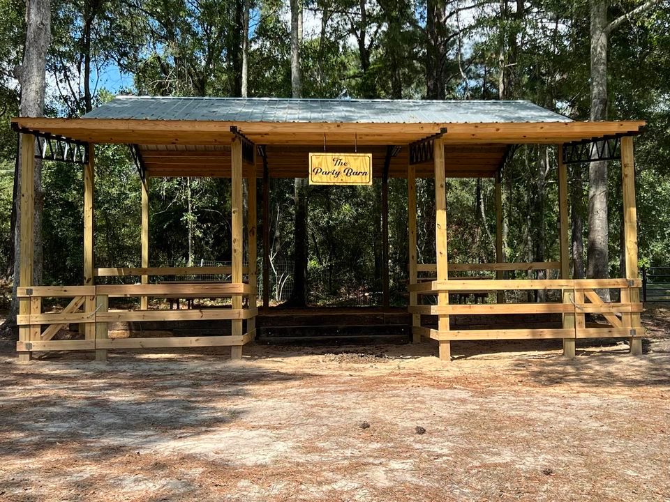 Christmas at the Barn La’s Mini Acre Farm, 115 Epley Road Sumrall Ms