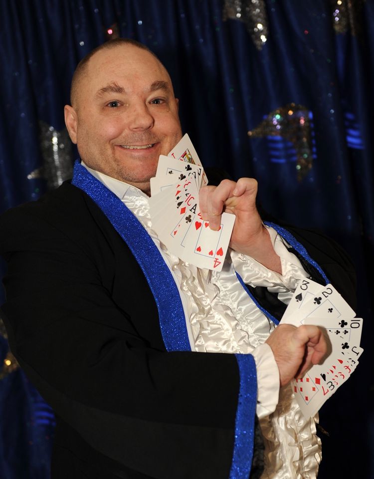 Magician Jason Morel , Flat River Tavern, Coventry, 16 December 2023 ...