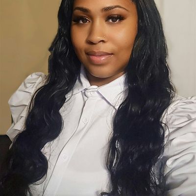 Stephanie Roberson logo