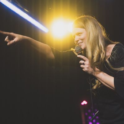 Samantha Lackner logo