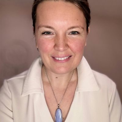 Agni Tsirogianni logo