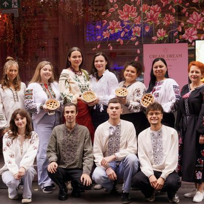 Cream Dream Cafe logo