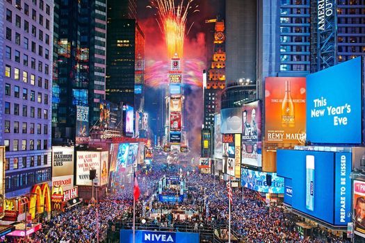Free New Years Eve In Times Square Times Square New York Manhattan January 1 2022 Allevents In Nyc New Years Weekend Events 2022
