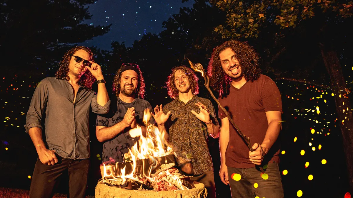 Pigeons Playing Ping Pong, Lotus  in Saint Petersburg, 7 March | Event in St. Petersburg | AllEvents